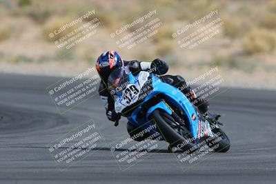 media/Mar-26-2023-CVMA (Sun) [[318ada6d46]]/Race 13 500 Supersport-350 Supersport/